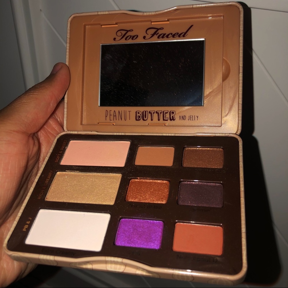 PRICE DROP🥳🥳! Too Faced Palette